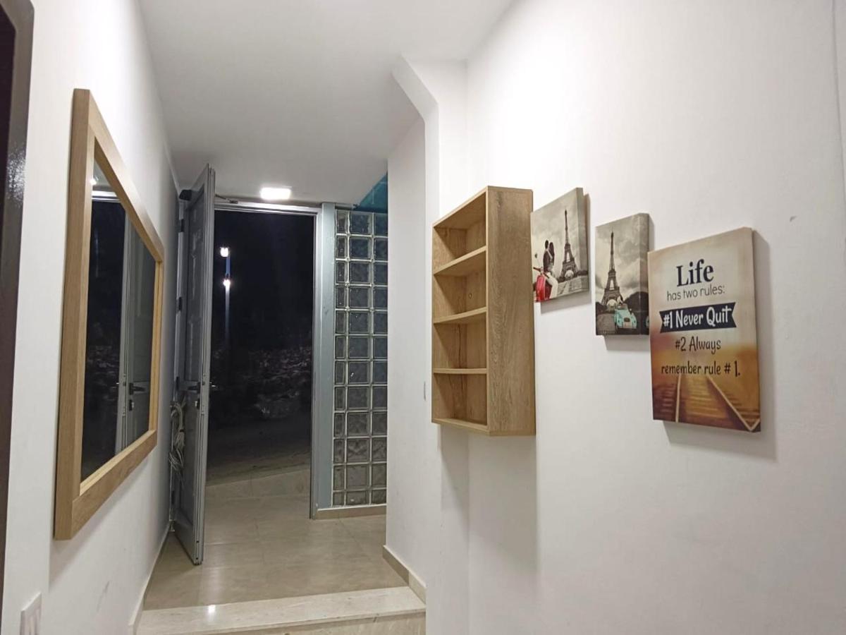 Apartament Golden Star 1 *